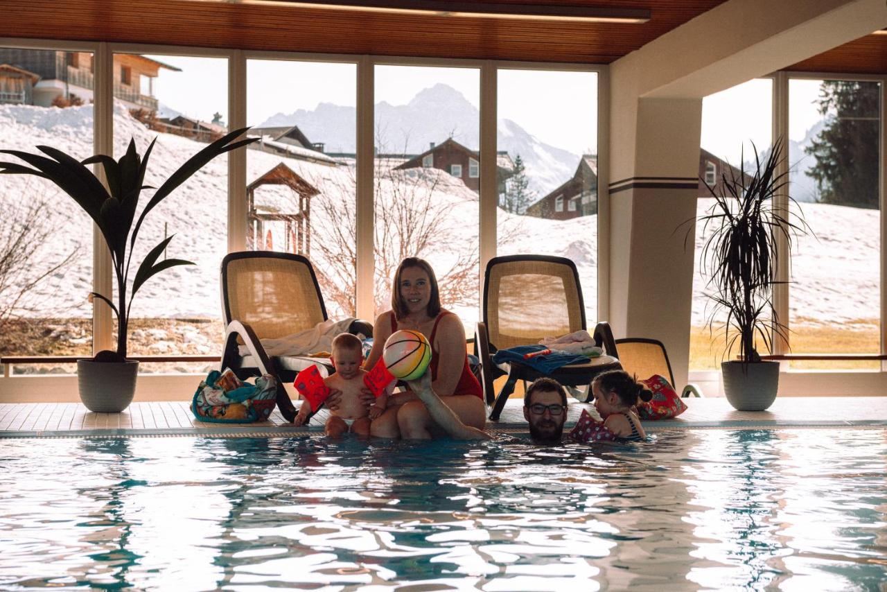 Familienhotel Kleinwalsertal Рицлерн Екстер'єр фото