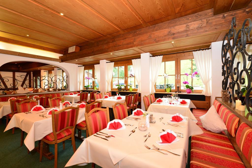 Familienhotel Kleinwalsertal Рицлерн Екстер'єр фото